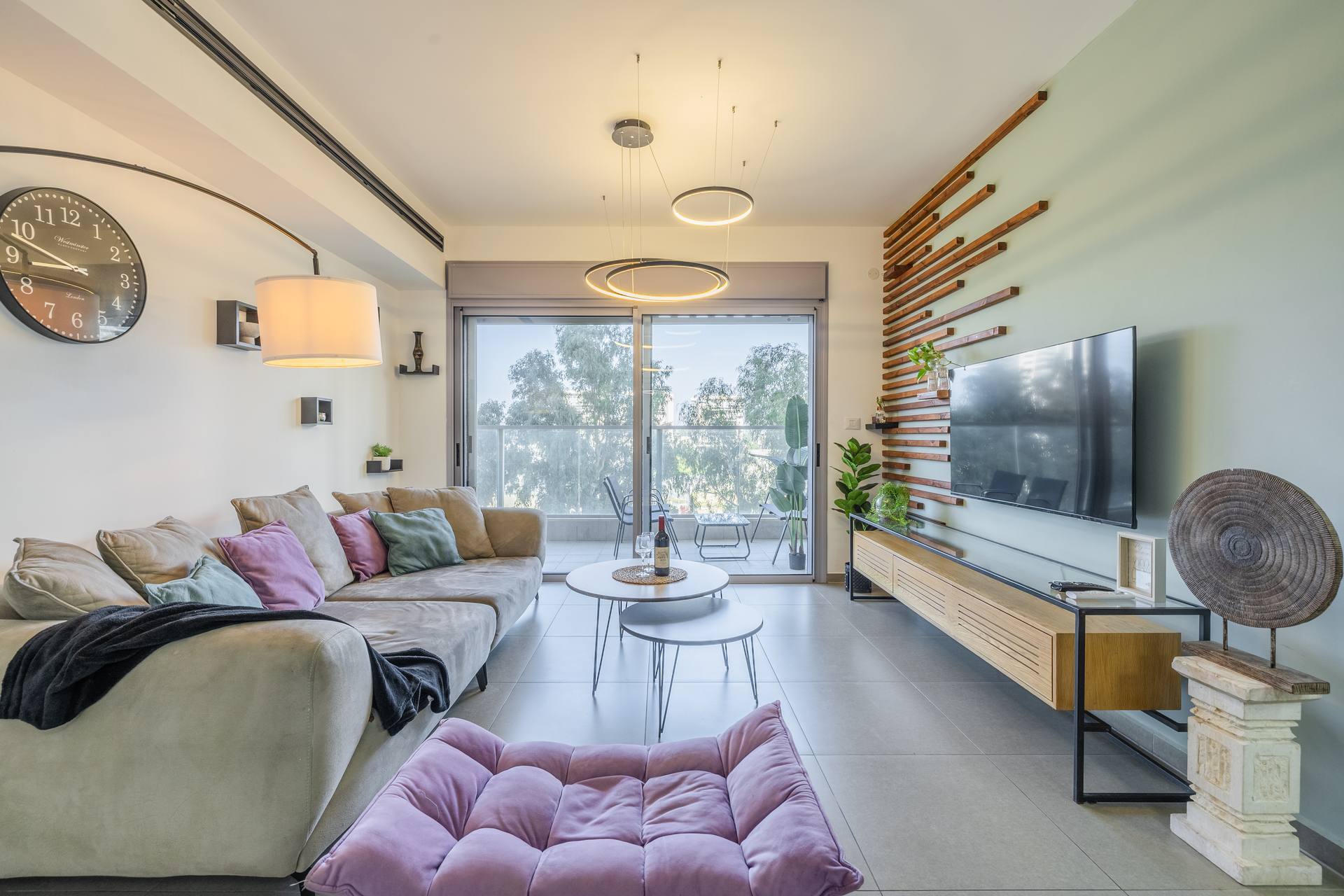 אקריי - 2BD בוטיק עם נוף ים — SHOOKROON GROUP