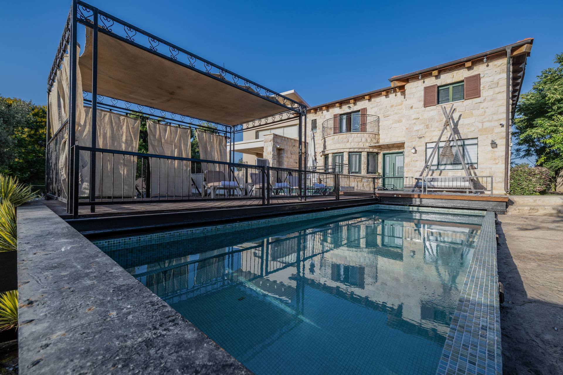 Blue Bay Mansion - וילה יוקרתית — SHOOKROON GROUP
